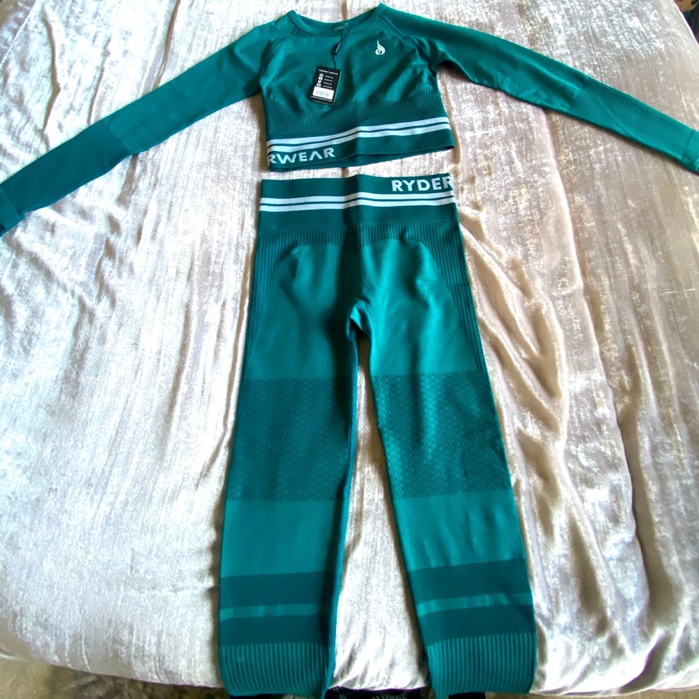 New XS Ryderwear top and bottom set